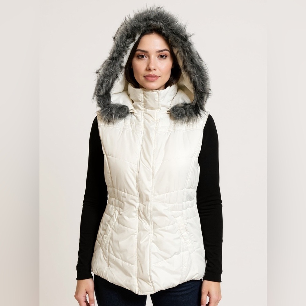New York & Company white puffer vest faux gray fur size medium pockets full zip